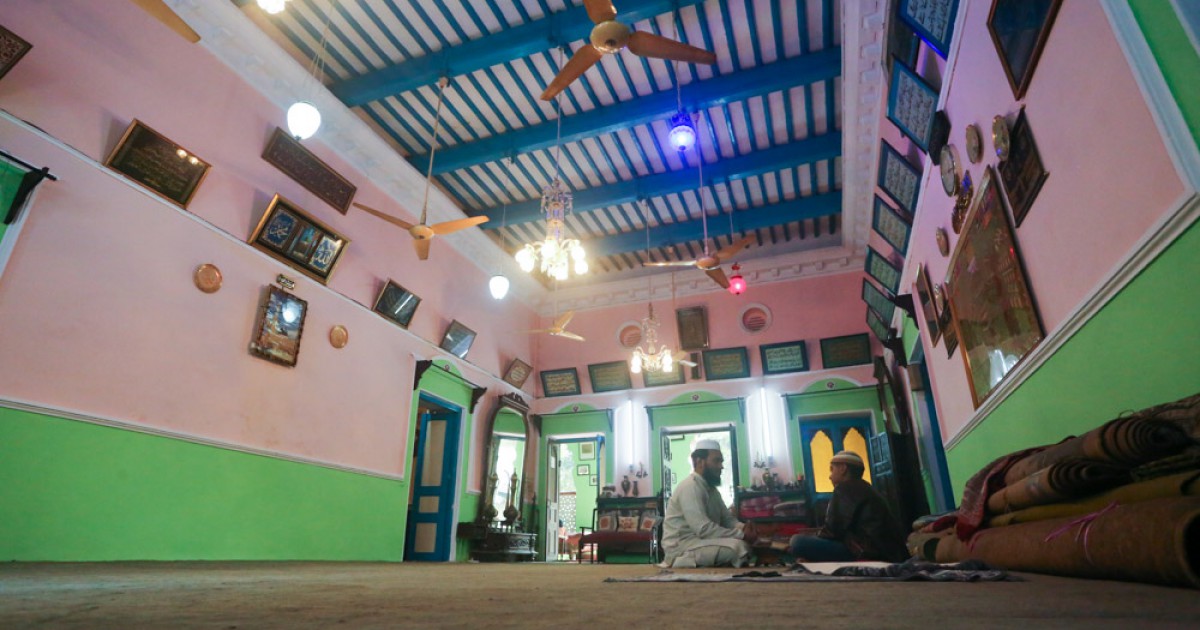 Haturia House Hallroom